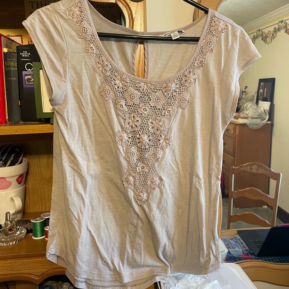 American Eagle Outfitters Beige Lace Detail Short Sleeve Top